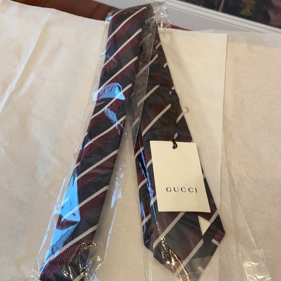 Authentic BNWT Gucci Pimentone Tie - Picture 3 of 9